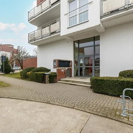 Apartment Osiedle Jantar Kolobrzeg- Seaside - Prywatny Parking W Garazu